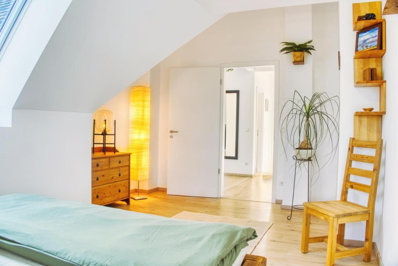 Luxus Apartment! Kueche, Balkon, Netflix, Parkplatz - 8 Personen Ilmmunster Exterior photo